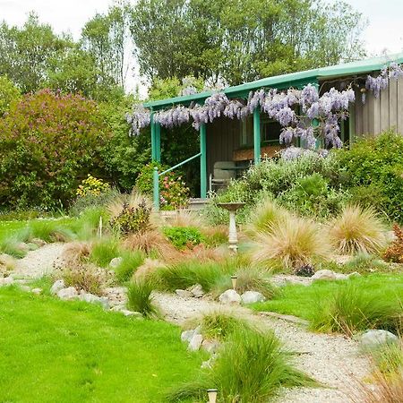 Waterwheel Cottage Upper Moutere Bagian luar foto