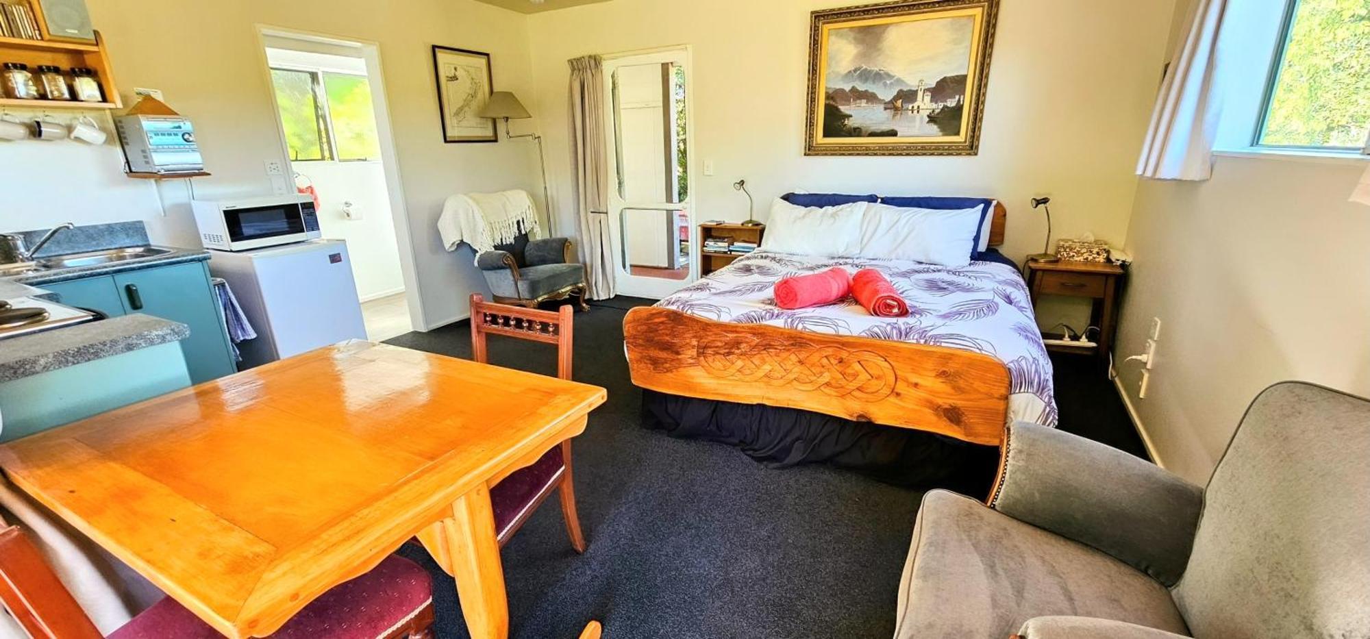 Waterwheel Cottage Upper Moutere Bagian luar foto