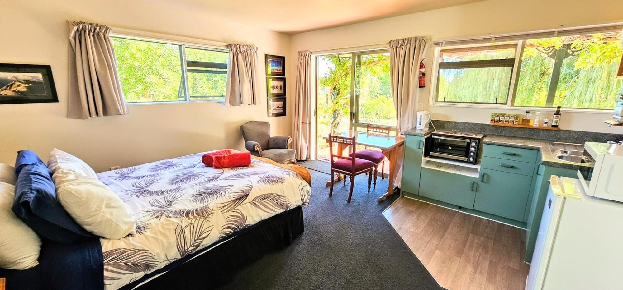 Waterwheel Cottage Upper Moutere Bagian luar foto