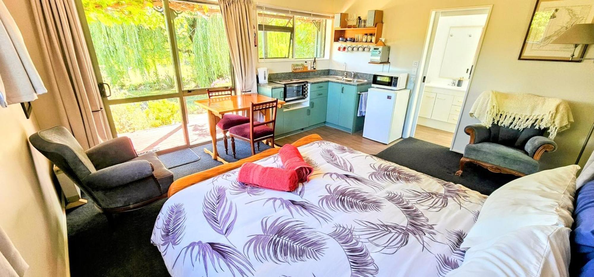 Waterwheel Cottage Upper Moutere Bagian luar foto