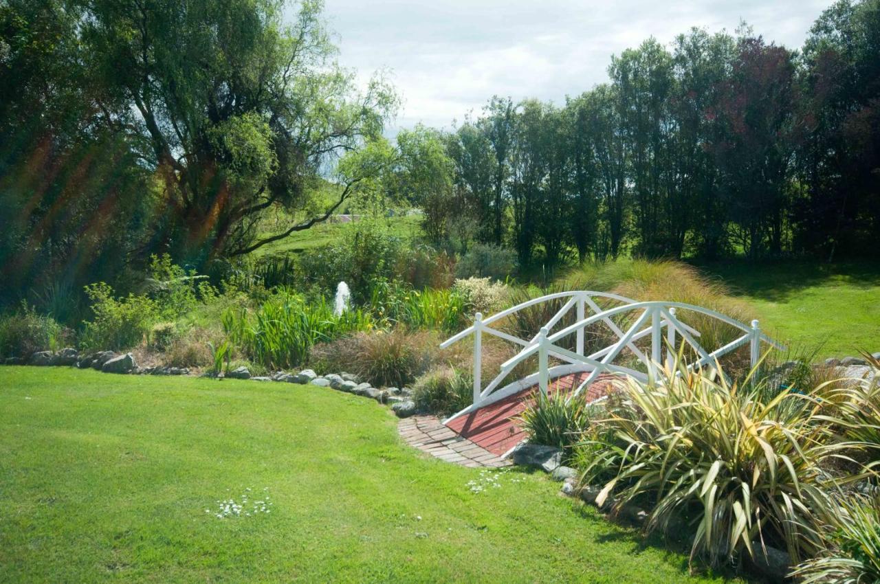Waterwheel Cottage Upper Moutere Bagian luar foto