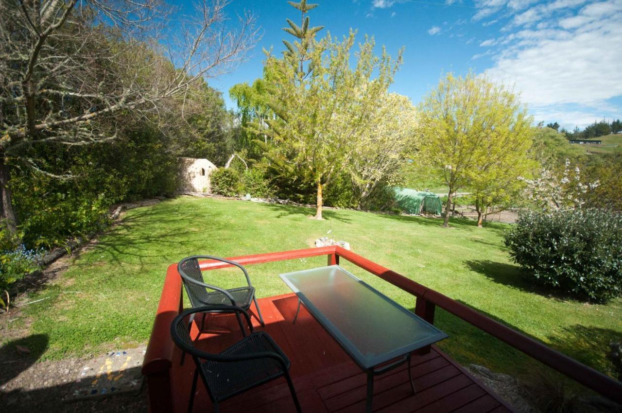 Waterwheel Cottage Upper Moutere Bagian luar foto